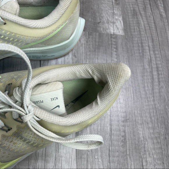 AIR Zoom X Pegasus 35 Turbo 'Barely Volt' - Picture 3 of 13